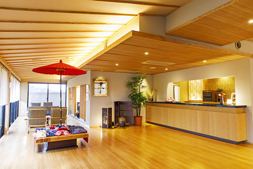 【 恩納村にある旅亭リゾート】朝食サービススタッフ